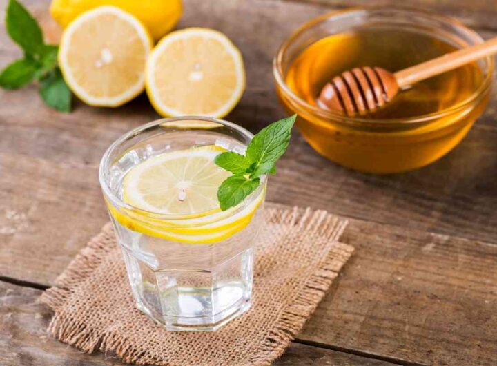 Perché bere acqua e limone